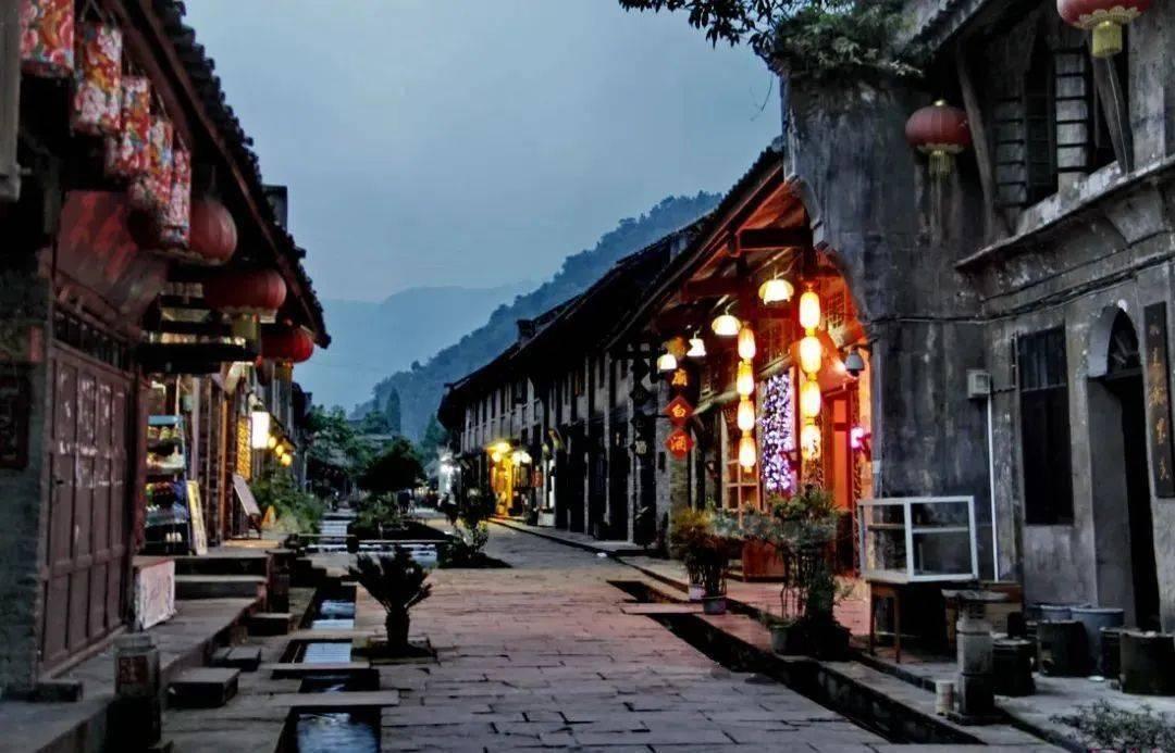 房地产公司车辆折旧开发成本怎么结转？